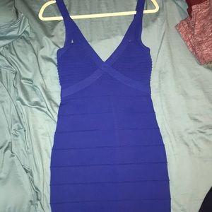 Short blue dress